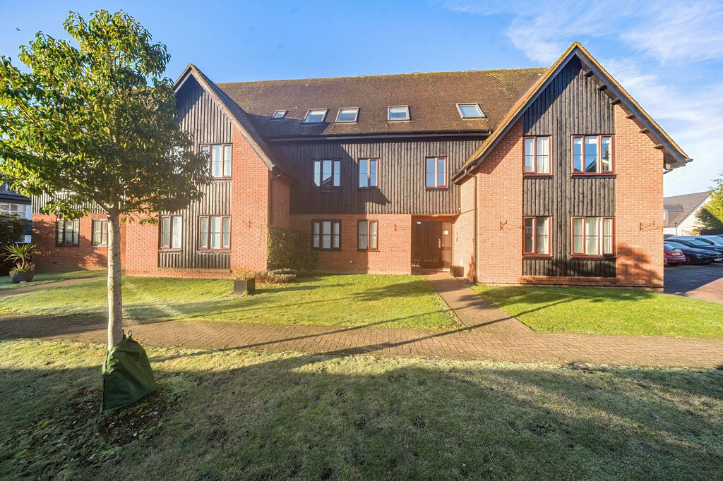 Property photo 2 of 18