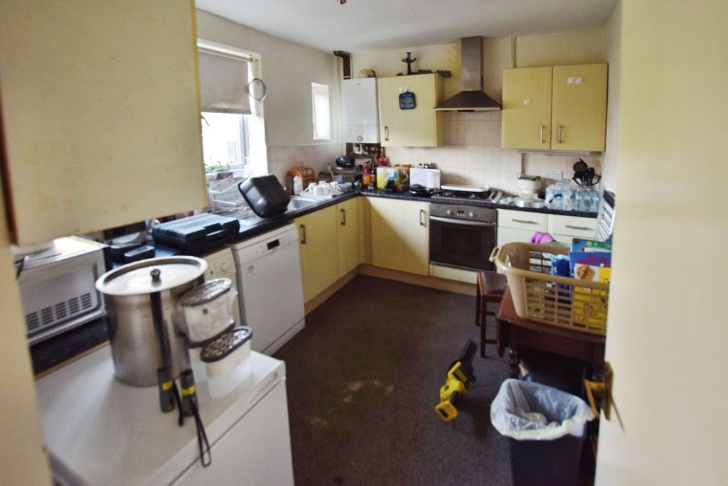 Property photo 3 of 9 Picture No. 04