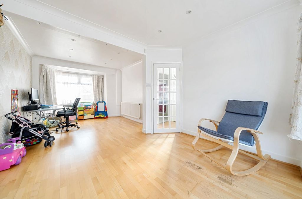 Property photo 2 of 12 Davidson Frost-Wellings, Dfw, Derwent Crescent, St
