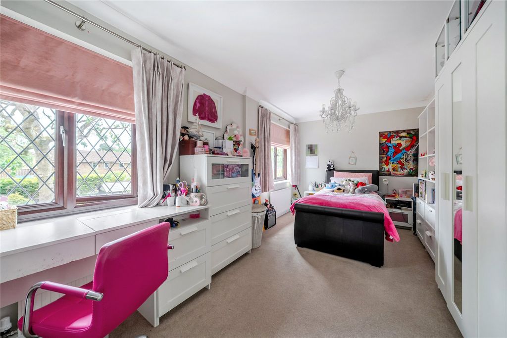 Additional image 12 of 6 bed detached house for saleLightwater, Surrey GU18