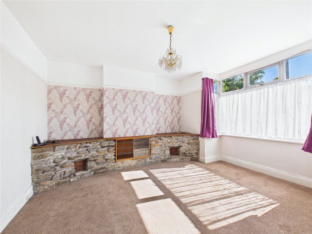 Property photo 3 of 33 Picture No. 08