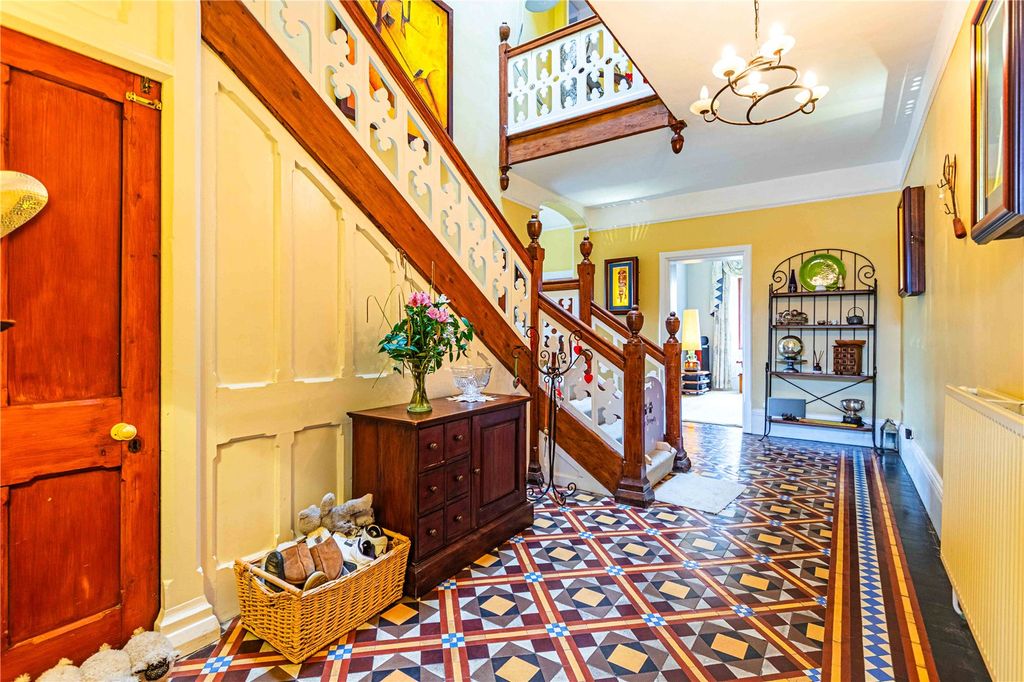 Property photo 2 of 50 Picture No. 29