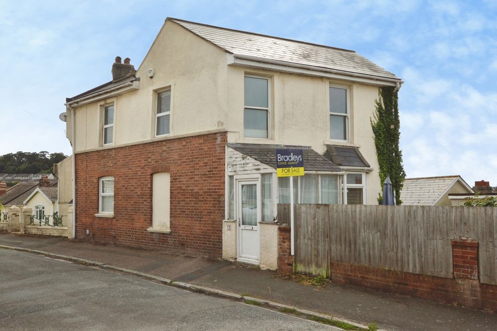Property photo 1 of 17 Pbox-Img.Jpg