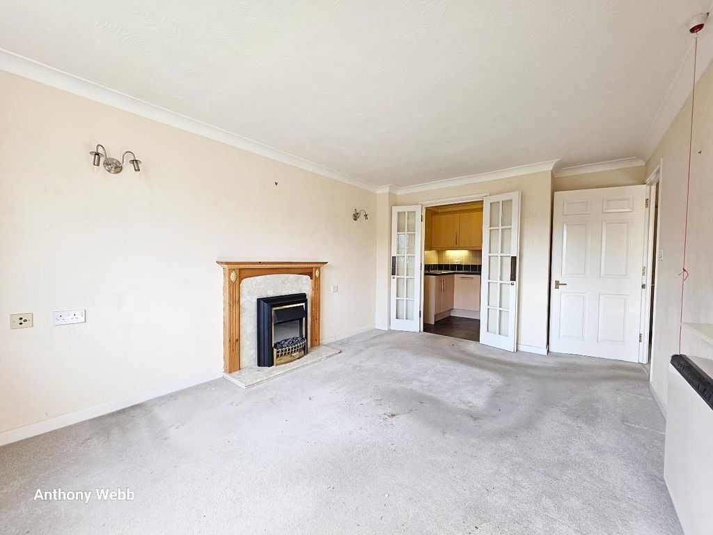 Property photo 3 of 13 Reception