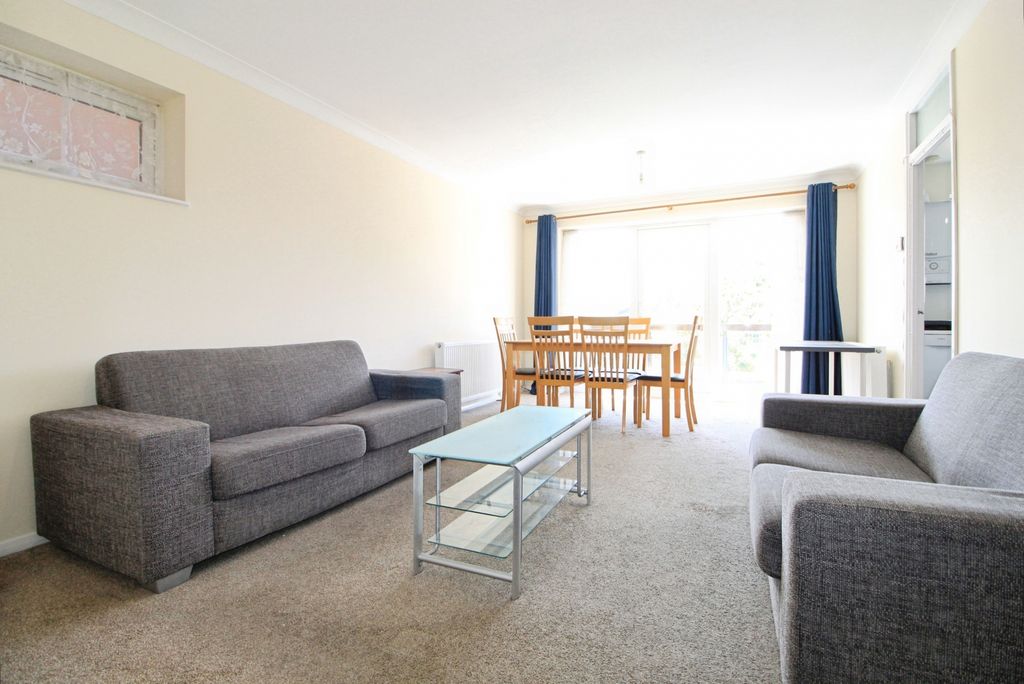Property photo 3 of 19 Gallery