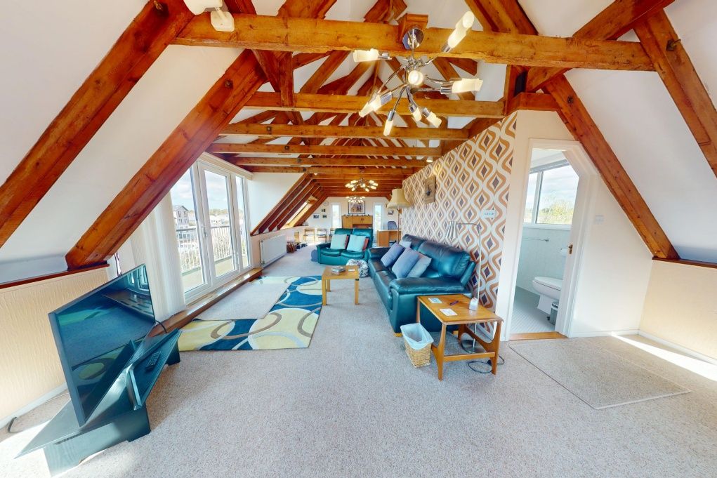 Property photo 3 of 32