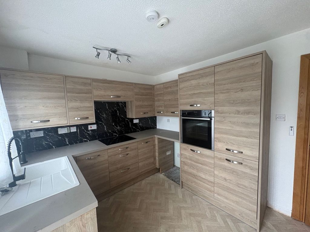 Additional image 4 of 2 bed terraced house to rentKilloch Road, Paisley PA3