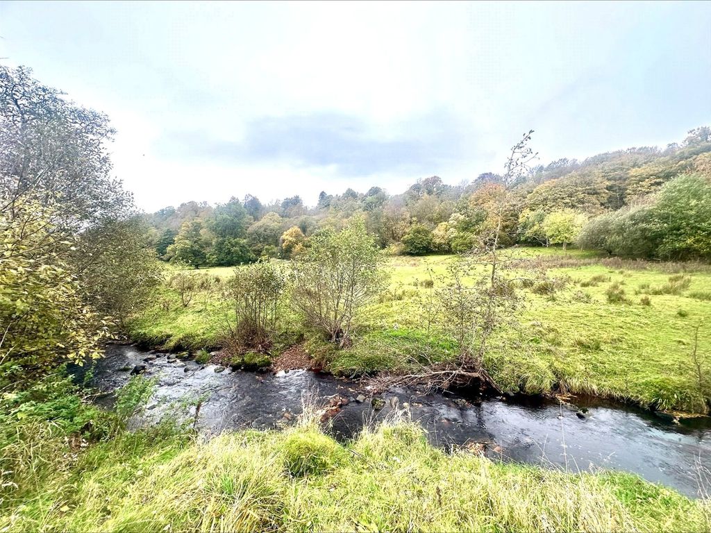 Property photo 3 of 8 Picture No. 02