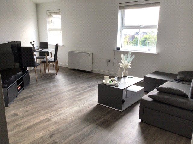 Property photo 2 of 12 Picture 2