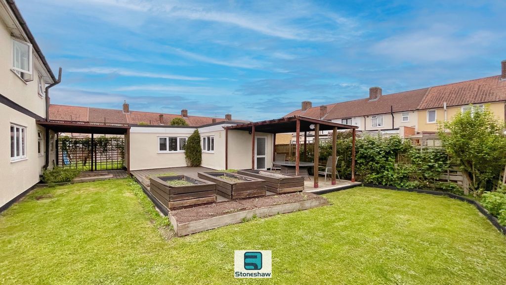 Additional image 24 of 7 bed end terrace house for saleSt. Georges Road, Dagenham RM9