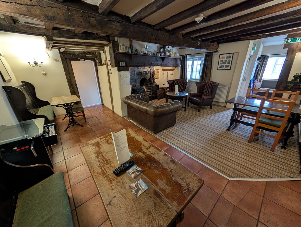 Property photo 3 of 11
