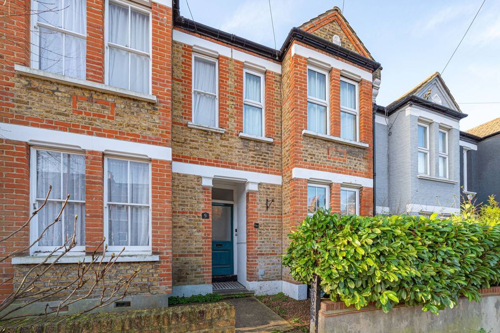 Property photo 2 of 11