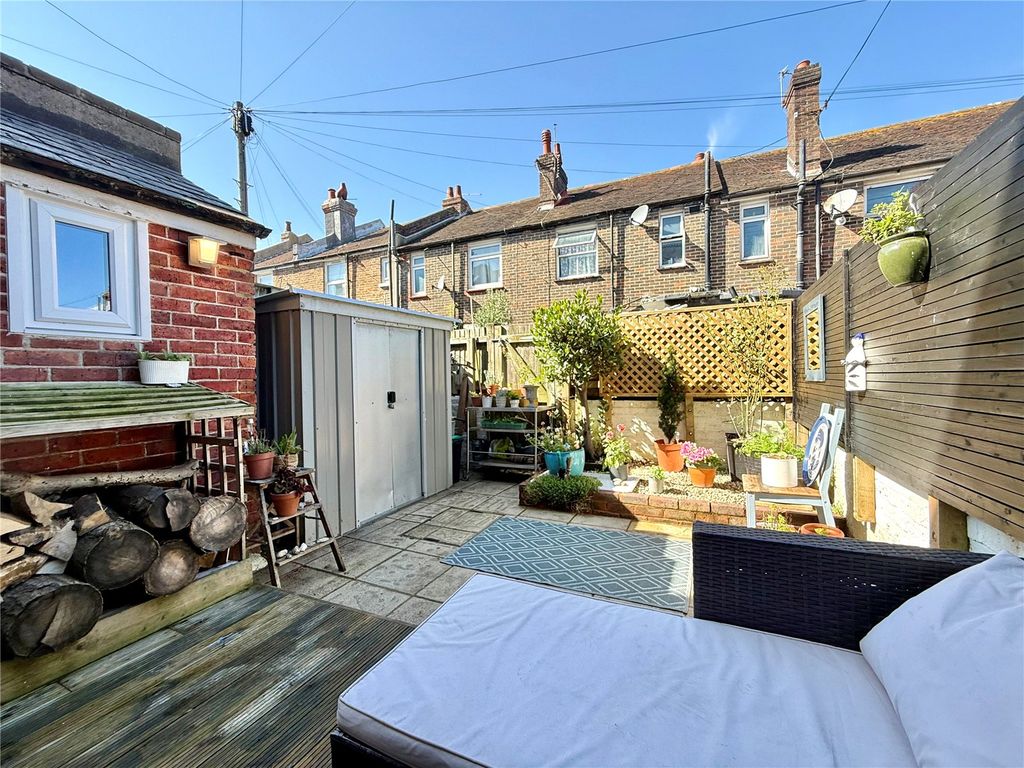Property photo 3 of 18 Picture No. 14