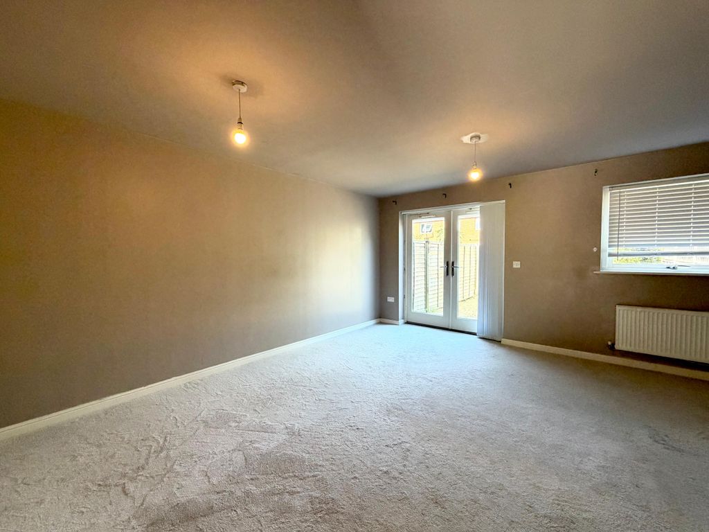 Property photo 3 of 13 Living Room 2