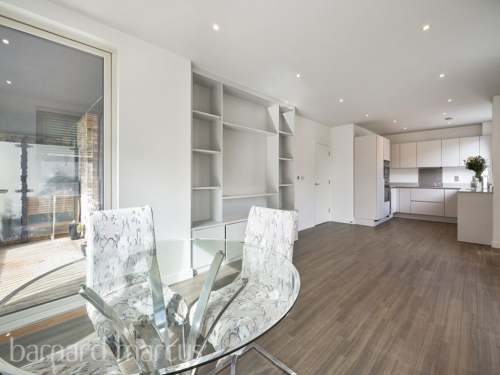 Property photo 2 of 10 Living Room