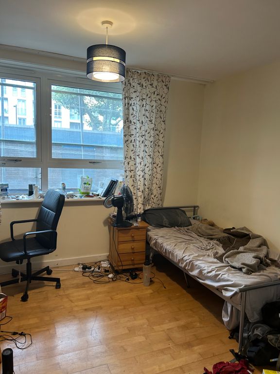 Property photo 3 of 6