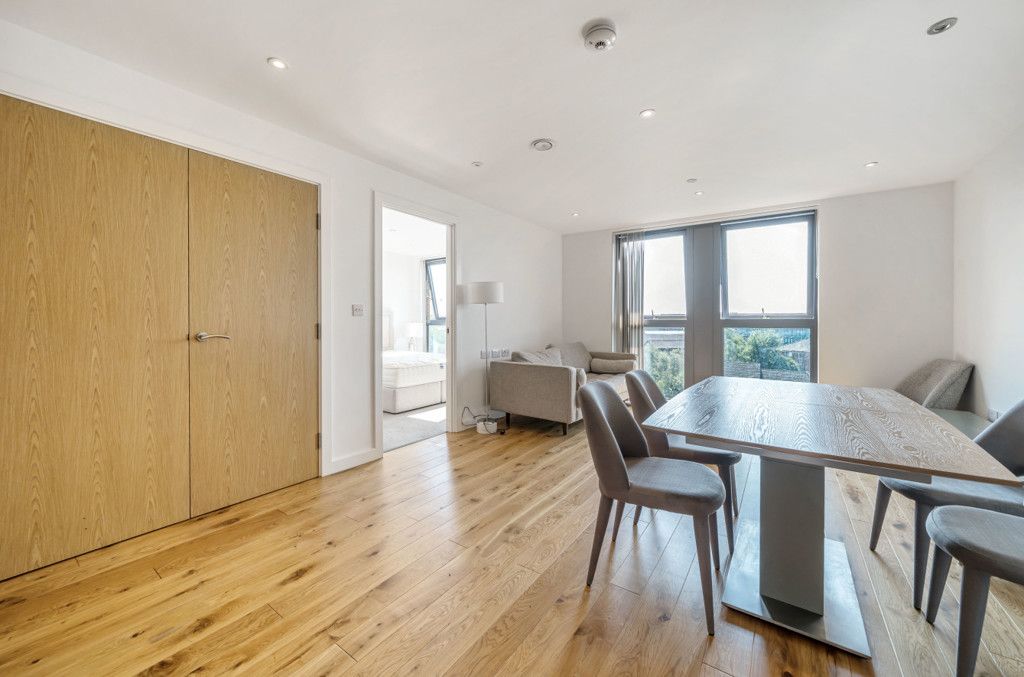 Property photo 3 of 10 994094 (2).Jpg