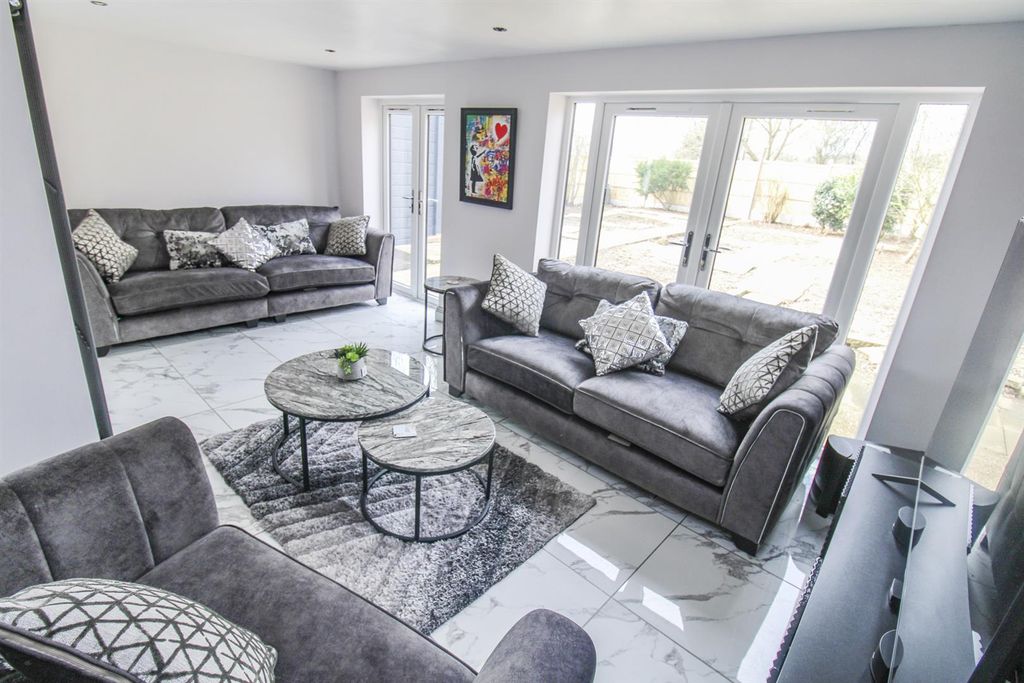 Property photo 2 of 31 Img_9954.Jpg