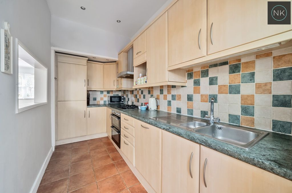 Property photo 3 of 22 3592127