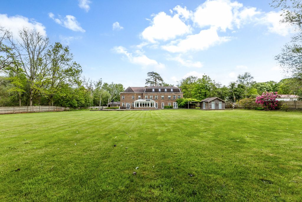 Property photo 2 of 12