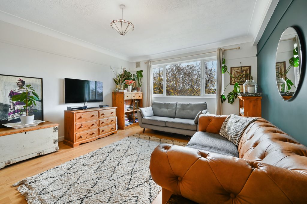 Property photo 2 of 15 Picture No. 02