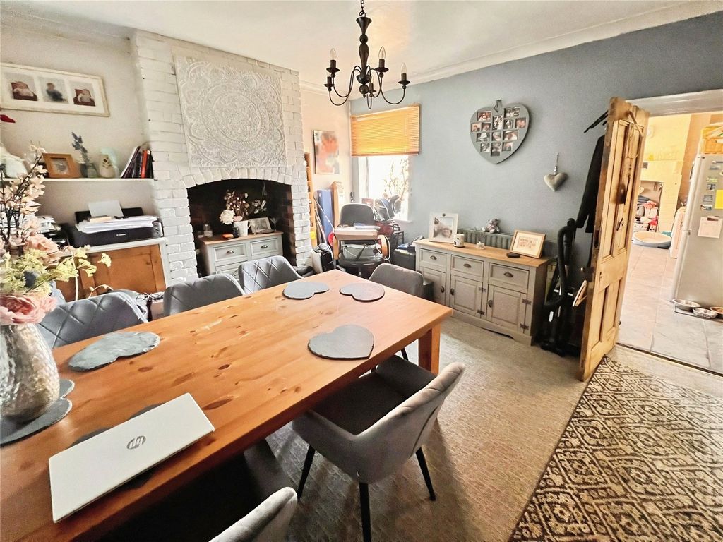 Property photo 3 of 12 Dining Room