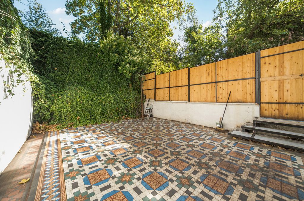 Property photo 3 of 26 1526777-19-1A0d84...