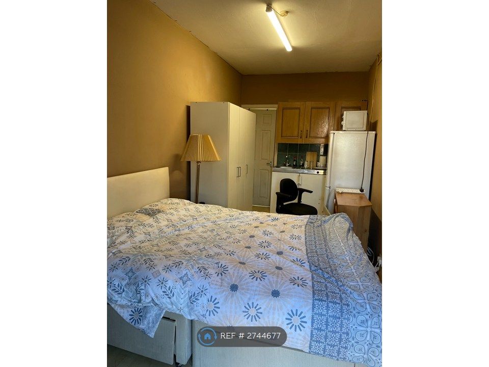 Property photo 1 of 6 Studio Room