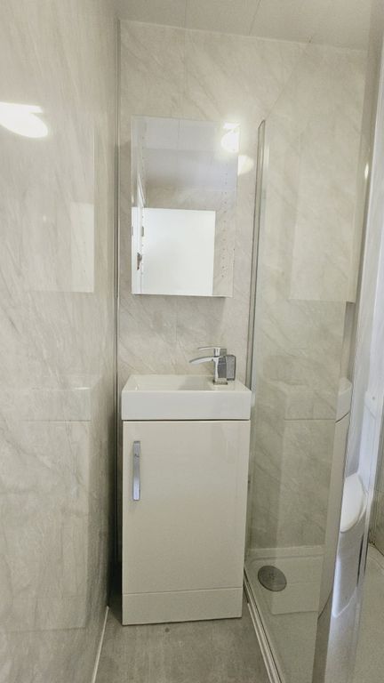Property photo 3 of 70