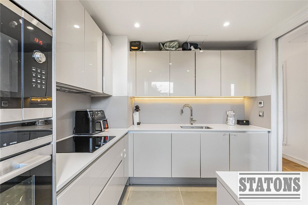 Property photo 3 of 23 Picture No. 26