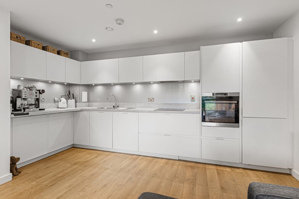 Property photo 2 of 14 094A6730
