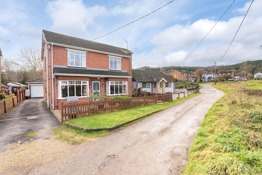 Property photo 1 of 12 Dsc04500