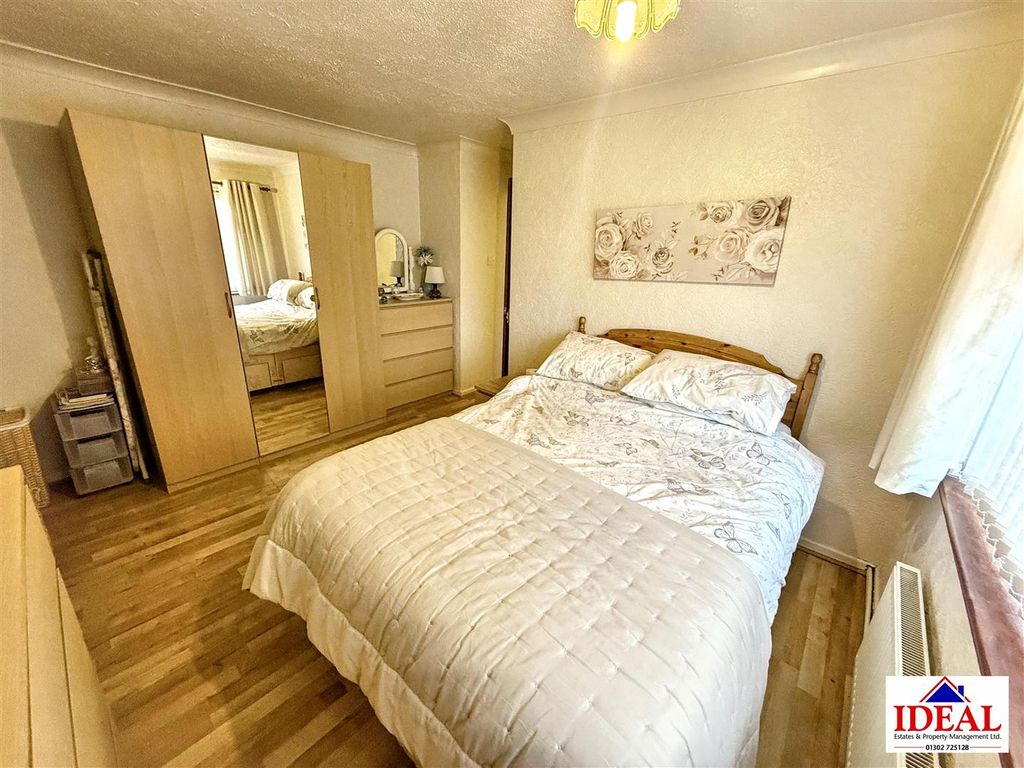 Property photo 3 of 16 Image00025.Jpg