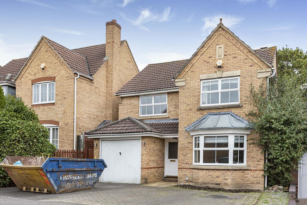 Property photo 2 of 24 Front (Exterior)