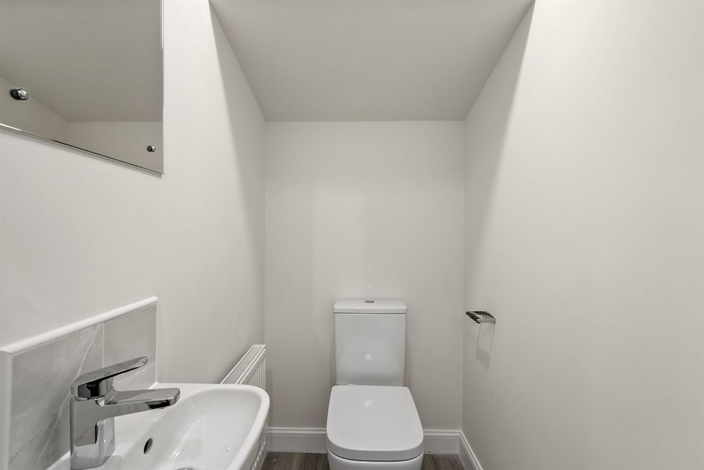 Property photo 3 of 6 WC