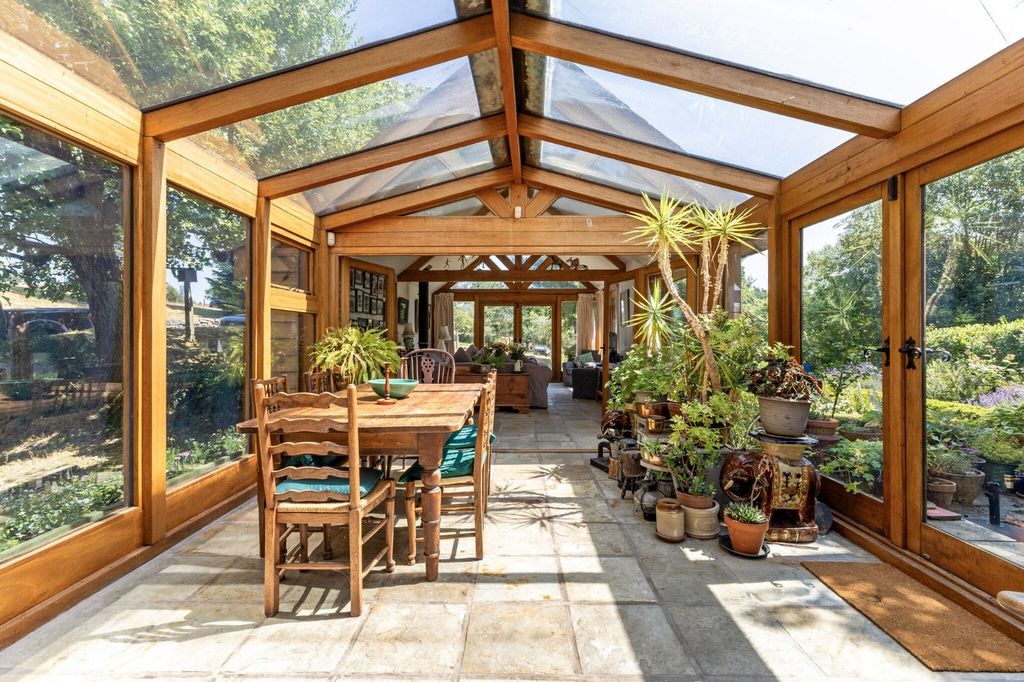Property photo 3 of 16 Garden Room