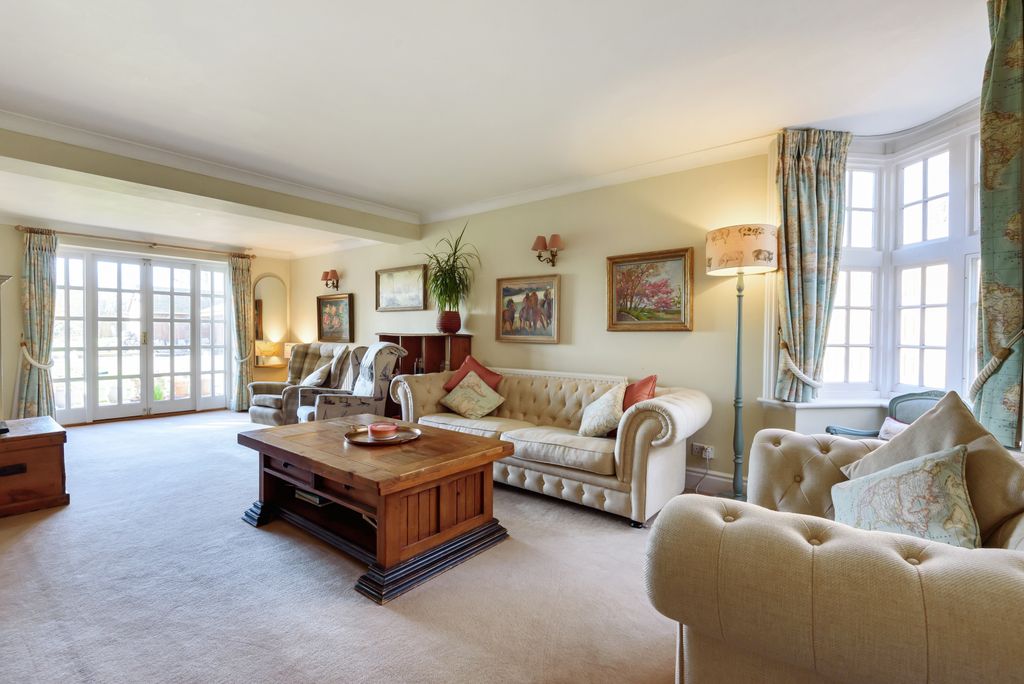 Property photo 2 of 17 Picture No. 19