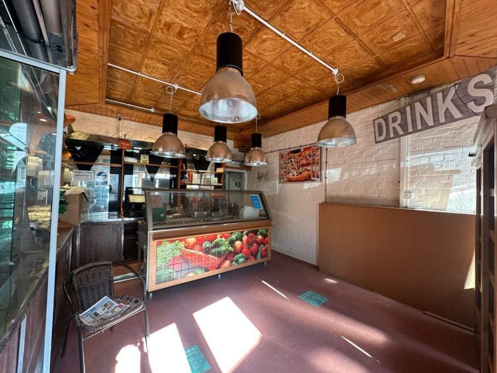 Property photo 3 of 8