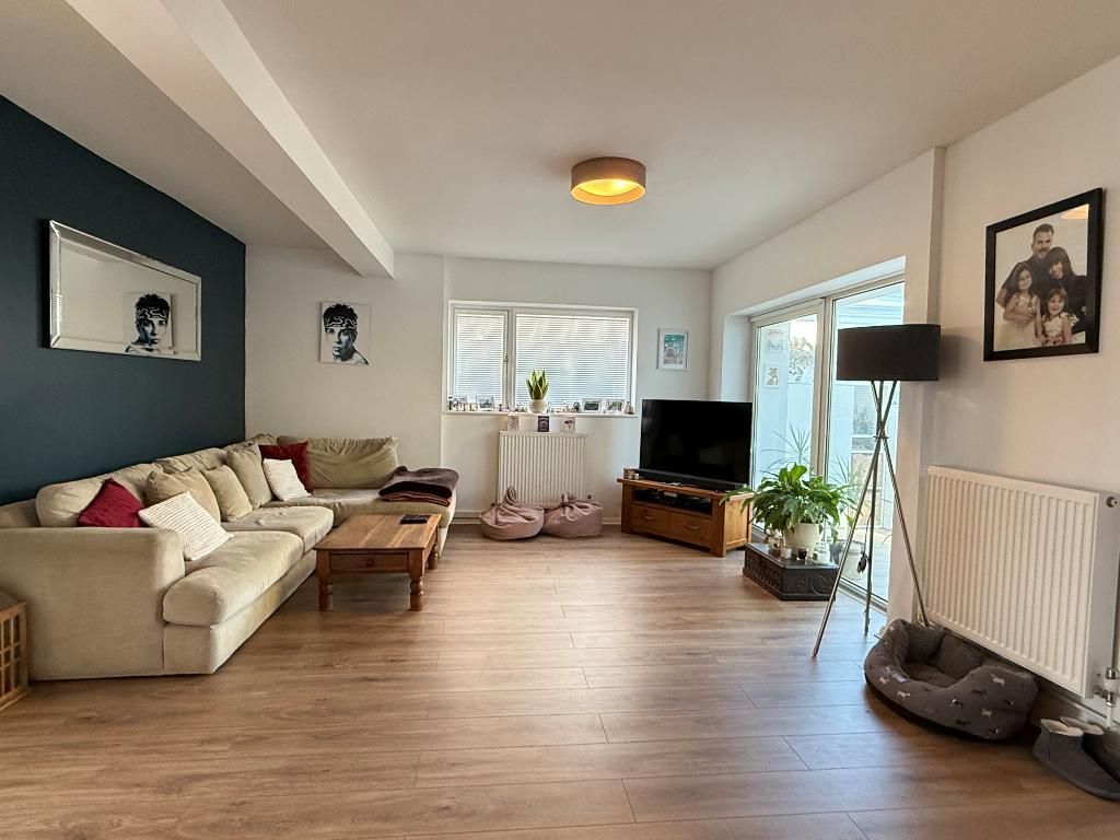 Property photo 2 of 19 Photo 2