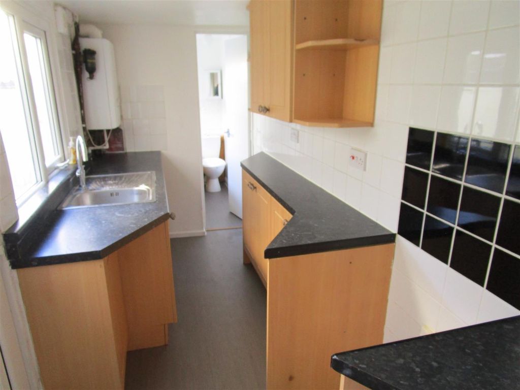 Property photo 3 of 9 9 Alpha Rd -Kitchen.Jpg