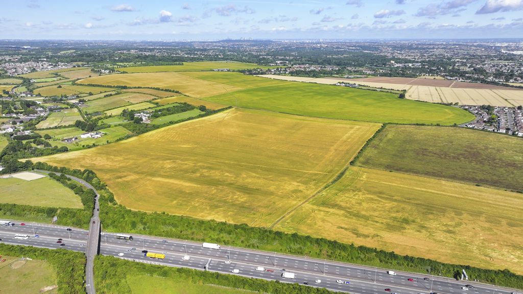 Property photo 1 of 4 Photo 2