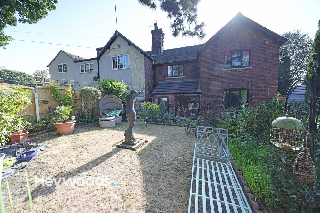 Property photo 1 of 34