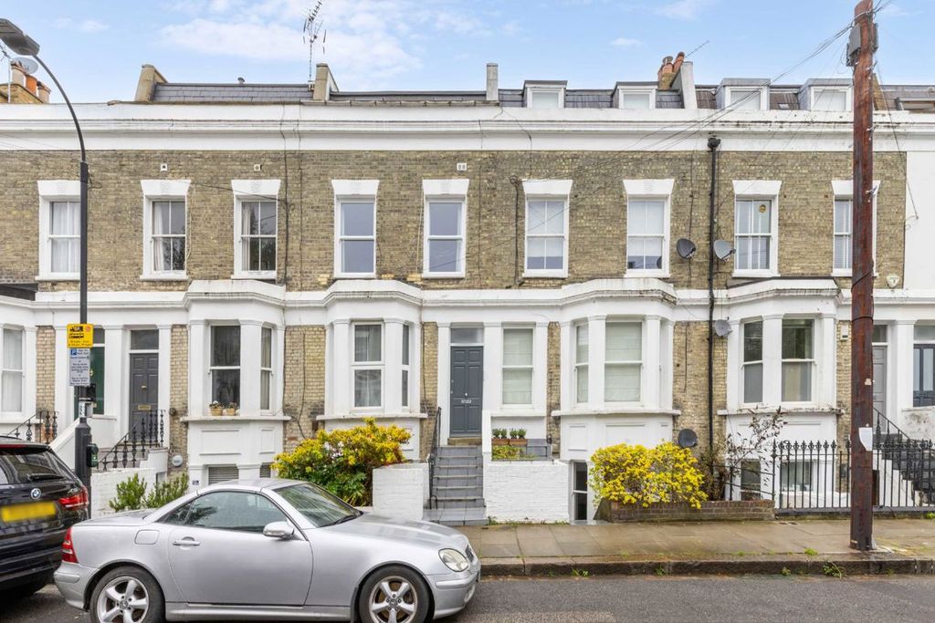 Property photo 1 of 8