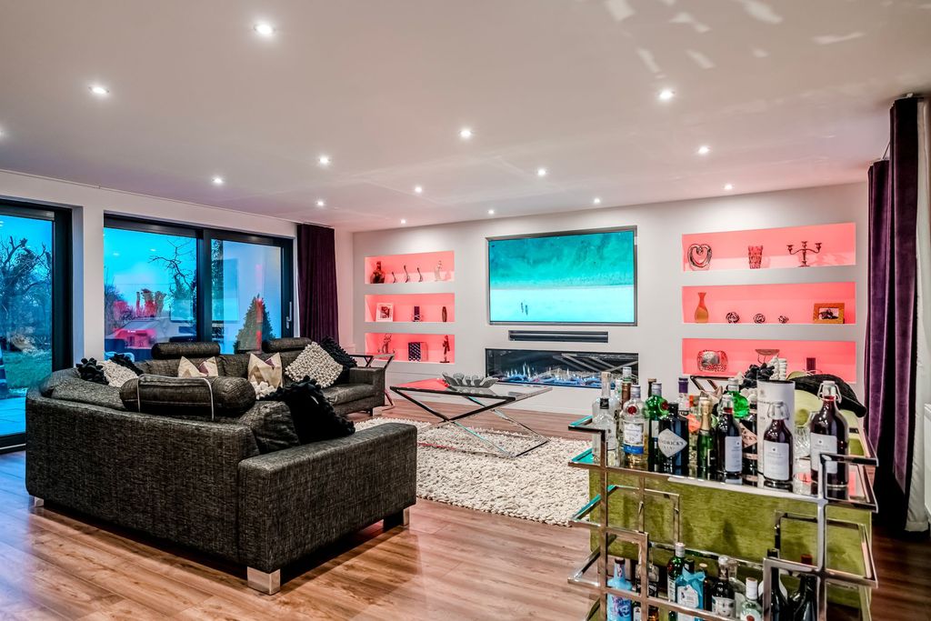 Additional image 4 of 5 bed detached house for saleDunkirk Lane, Leyland PR26