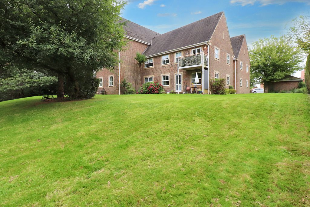 Property photo 1 of 11 Img_6204