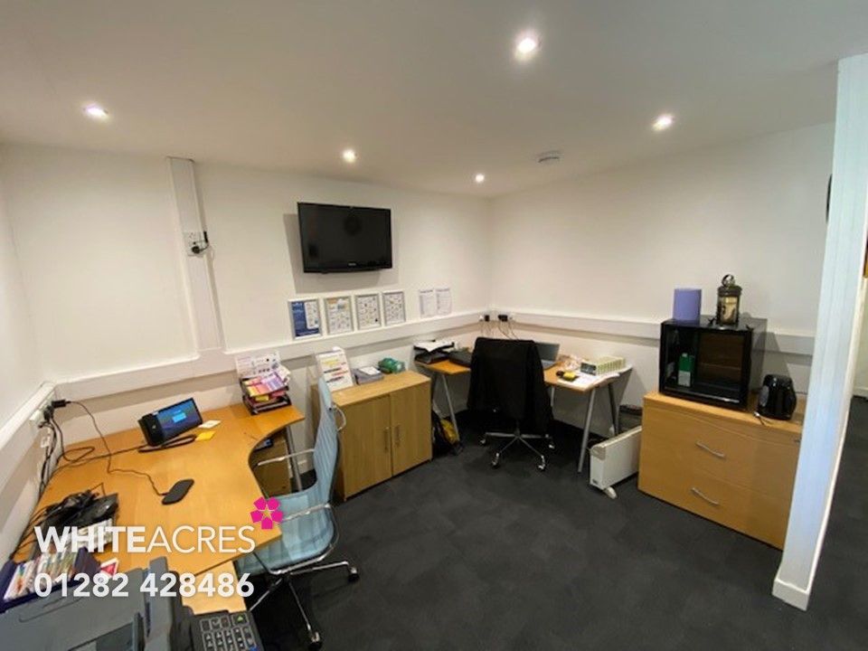 Property photo 3 of 6 Photo 2