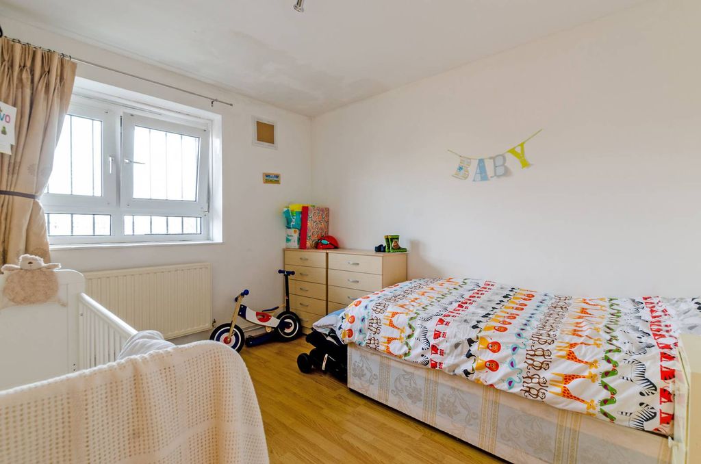 Property photo 3 of 9