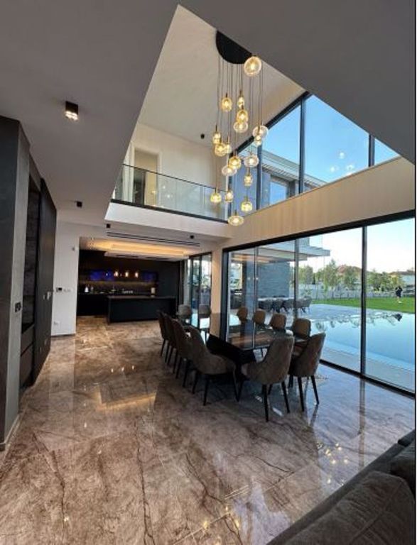 Property photo 3 of 30 Open Plan Living