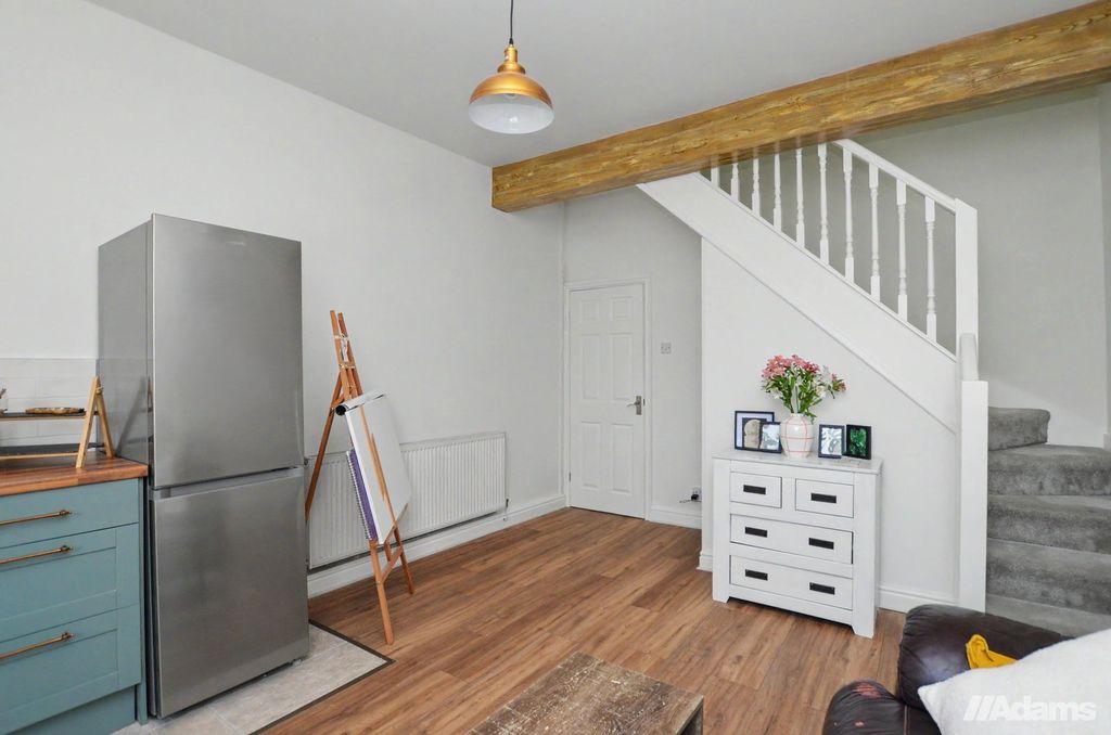 Property photo 3 of 25