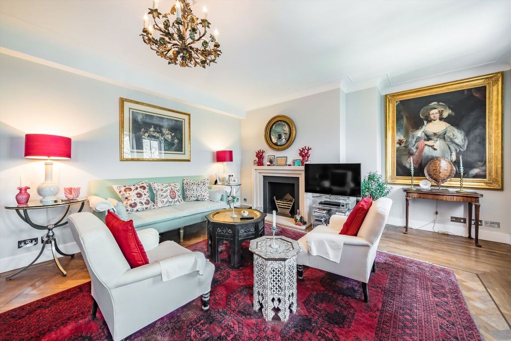 Property photo 2 of 9